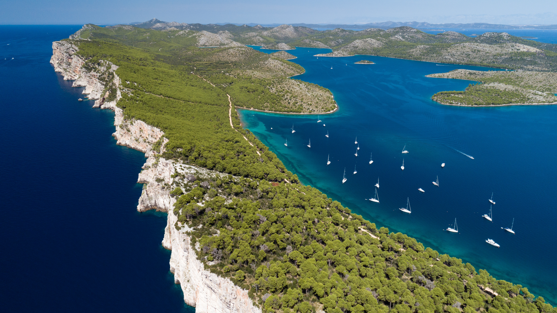 The dramatic cliffs along Dugi Otok’s coastline